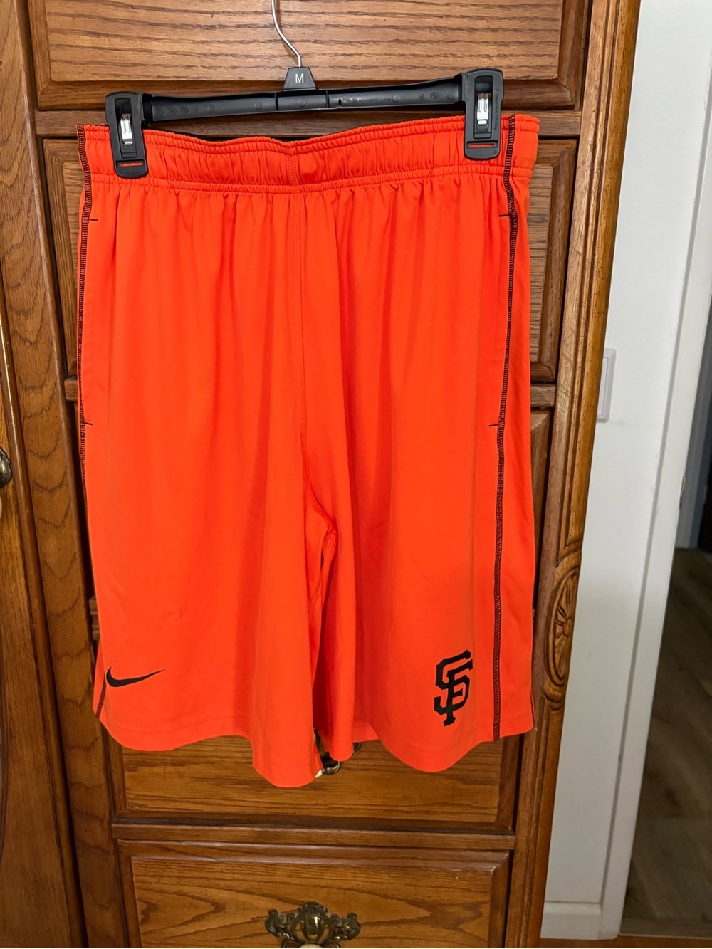 Nike Men’s Orange SF Giants Athletic Basketball Shorts